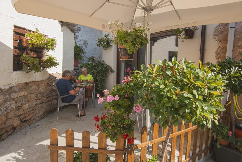 Hostal-Bar Restaurante "La Fuente" Rabé de las Calzadas Pokój zdjęcie