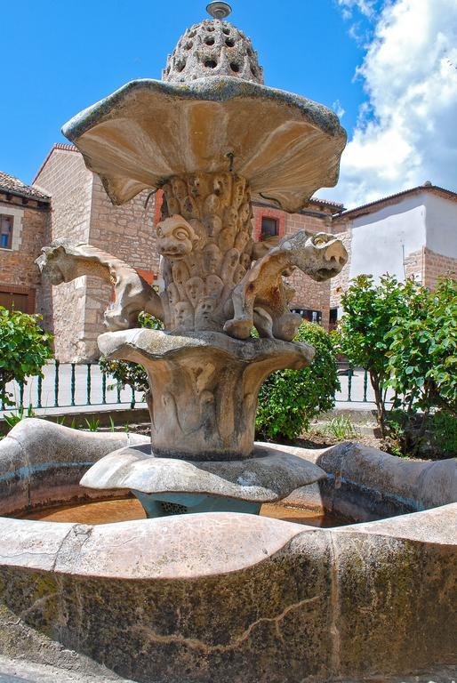 Hostal-Bar Restaurante "La Fuente" Rabé de las Calzadas Zewnętrze zdjęcie
