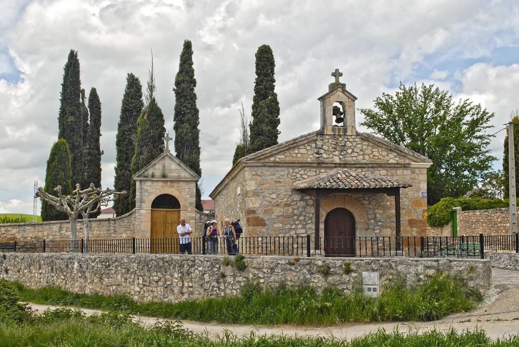 Hostal-Bar Restaurante "La Fuente" Rabé de las Calzadas Zewnętrze zdjęcie